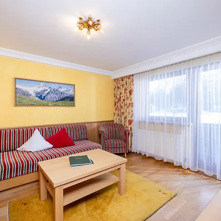 Aparthotel Landhaus St. Joseph-3